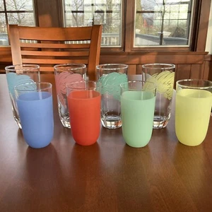 Vintage Feather Glasses Set of 8 Barware Drinking Tumbler Juice Mid Century - Picture 1 of 10