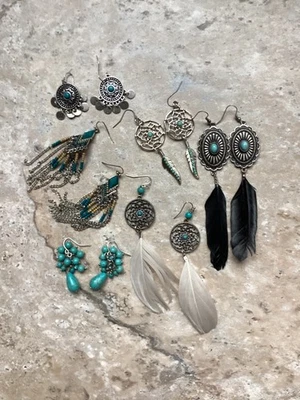 Brincos pendurados perfurados Southwestern 6 pares cor turquesa - Imagem 1 de 3
