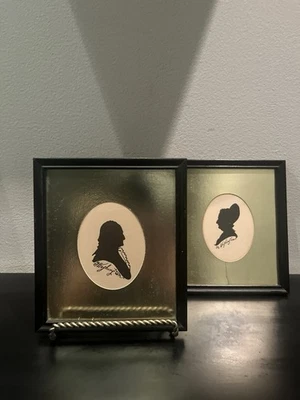 par de retratos de silhueta emoldurados - Imagem 1 de 3