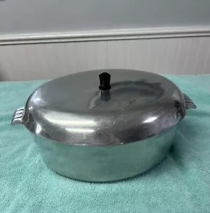 Bestmade Aluminum Alloy Roaster 12.5 “x 9 “ Vintage W/lid 5 Quarts Good - Picture 1 of 5