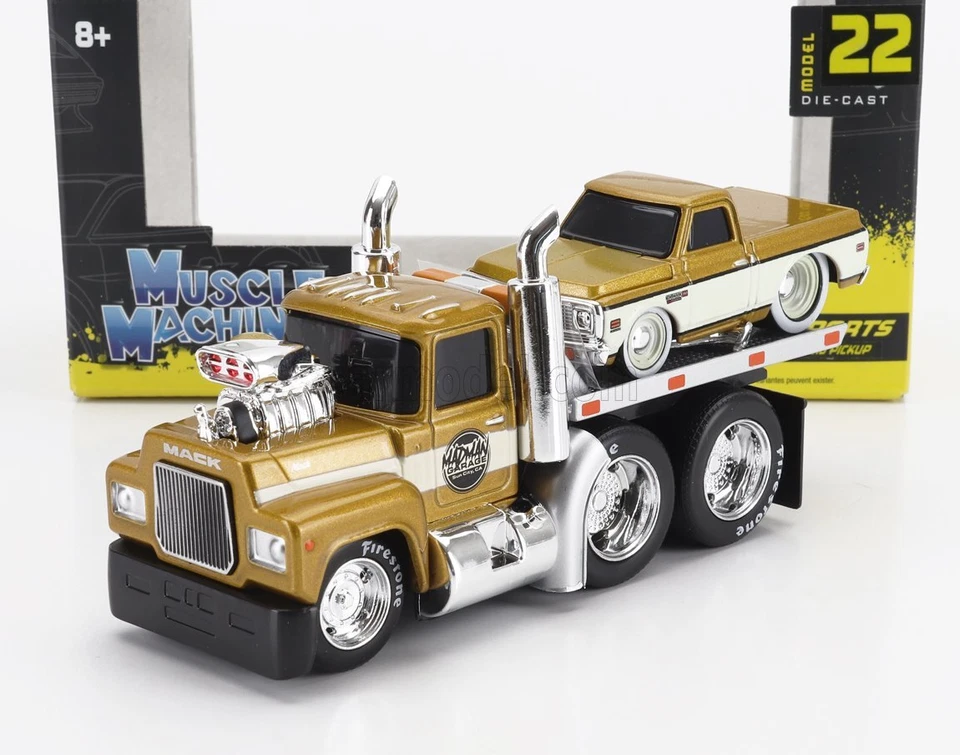 1/64 MAISTO - MACK - R685ST FLATBED TRUCK CAR TRANSPORTER WITH CHEVROLET 11532-0 - Immagine 1 di 1