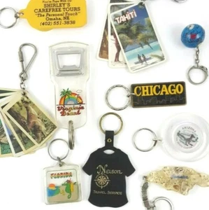 10 Stück Konvolut Vintage Schlüsselanhänger 80er Jahre Reisebezogen mit Ringen - Bild 1 von 12