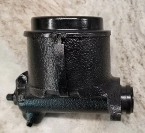 1965-66 Ford Thunderbird Original Master Cylinder Part # 2225032 FREE shipping! - Picture 1 of 9