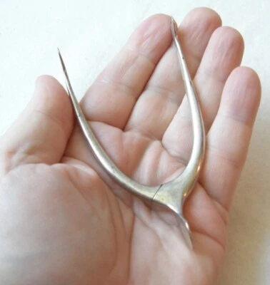 2732:: Pinzas de azúcar años 20, 35 g de plata de ley, raras, espolón de bota de montar equina Foto 1 de 4