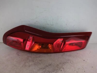 Luz trasera/trasera Nissan X-trail 2007-2013 (lado pasajero)  Foto 1 de 4