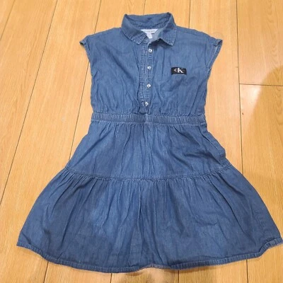 Vestido Calvin Klein Jeans niña mediano (8/10) en muy buen estado Foto 1 de 4