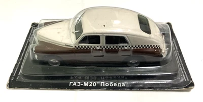 IXO  MODEL CAR GAZ M20 1950 Russian Legends Taxi 1:43 in original packaging - Image 1 of 4