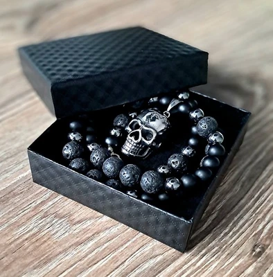 Collana di perle da uomo pietra nera onice lava ciondolo teschio girocollo te... - Immagine 1 di 4