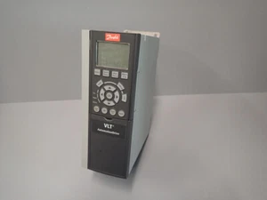 131B0076 - DANFOSS - FC-302P / Variateur VLT Automation drive 1.1 kW  USED - Imagen 1 de 3