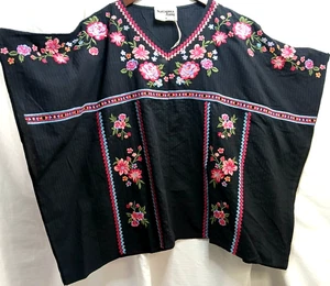 Savanna Jane Black Floral Embroidered Boho Poncho Blouse Top M Festival Vibe - Picture 1 of 15