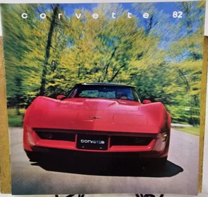 1982 CHEVROLET CORVETTE SALES BROCHURE - Bild 1 von 2