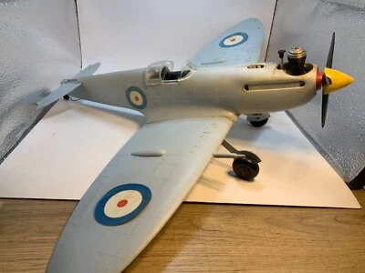 De colección Cox Thimble Drome Spitfire Motor de Gas Juguete Modelo Atado Avión RAF COMO ESTÁ Foto 1 de 4