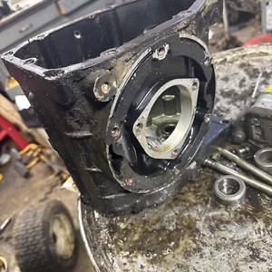Cub Cadet 717-3205 Transmission Housing 580 582 1050 1535 1604 1606 1806  TH-2 - Picture 1 of 4