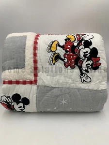 Pottery Barn Kids Disney Mickey Mouse Holiday Quilt Multi Full Queen #Z1226 - Picture 1 of 6