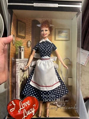 Muñeca Barbie I Love Lucy - b3451 "Resistencia a las ventas" Foto 1 de 2