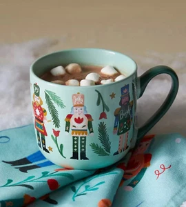 Taza Cascanueces Anthropologie Verde Vacaciones Navidad Café Latte Té NUEVO - Imagen 1 de 4