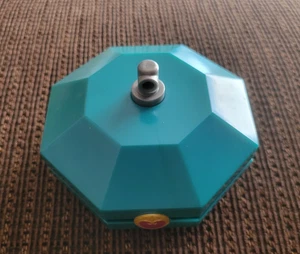 Polly Pocket 2018 Pamperin Perfume Spa with 1 Doll - Picture 1 of 5