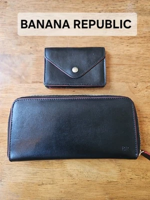 Cartera de cuero negra grande Banana Republic de colección más mini billetera de identificación a juego Foto 1 de 4