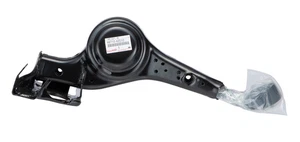 TOYOTA Attach SET Genuine RAV4 ACA2# Rear Suspension Arm RH Right 48710-42010 - Picture 1 of 2