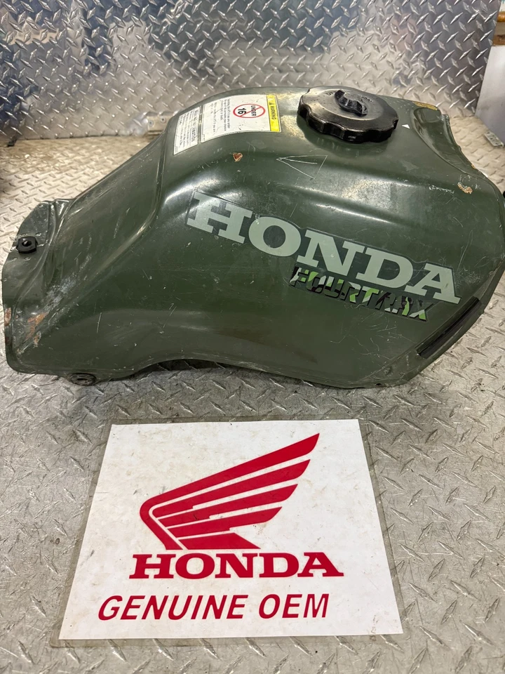 Honda Fourtrax 300 1999 4x4 TRX300FW tapa del tanque de combustible Petcock interior ¡como nuevo aspecto! Foto 1 de 4