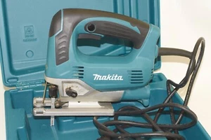 Makita Jv0600 JigSaw EXCELLLENT CONDITION - Picture 1 of 9