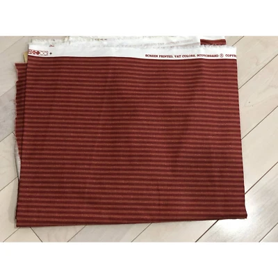 Upholstery Fabric Drapery 55”wide Medium Weight 1 yard Striped - Imagem 1 de 4