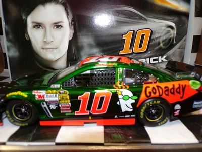 Danica Patrick #10 GoDaddy 2015 SS COLOR CROMO escala 1:24 Acción NASCAR #68 Foto 1 de 4