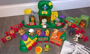 Complete + 2001 Fisher Price Musical Train & Animal Zoo Playset - Picture 1 of 7