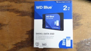 WD Blue 2TB SA510 SATA Internal Solid-State Drive - Blue (WDBB8H0020BNC-WRWM) - Afbeelding 1 van 2