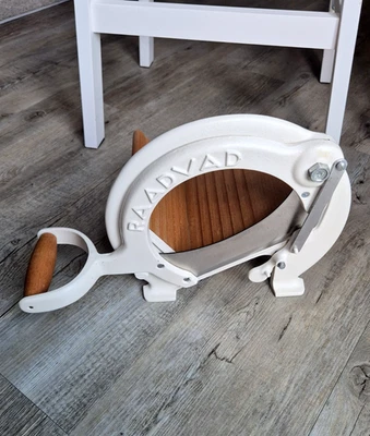 weiße Raadvad 294 Brotschneidemaschine & Allesschneider - sauber u. funktioniert - Bild 1 von 4