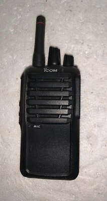 Icom IC-f3003 2 way radio - Image 1 of 3