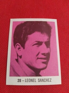 great soccer player collectible card  Leonel Sanchez 