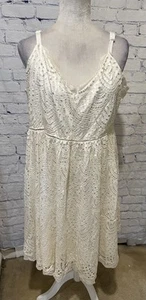 Women's Torrid 3 Ivory White Lace Skater Fit Flare Strappy Knee Length Dress 3X - Picture 1 of 7