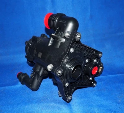 2019-2024 BMW 3 4 5 7 8 X3 X4 X5 X6 X7 Z4 3.0L Thermostat Housing Heat Module OE - Image 1 of 4