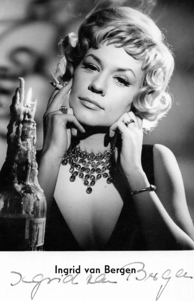 Ingrid van Bergen+ - seltenes original Autogramm auf Karte -2- - Bild 1 von 1