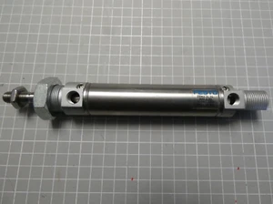 1 x Festo Normzylinder DSNU-25-70-PPV-A-R3 193991 - Bild 1 von 4