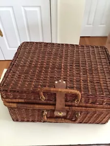 SPRING SPECIAL: Vintage-Large-Wicker Picnic Basket - Picture 1 of 11