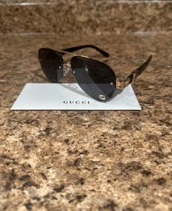 Gafas de sol Gucci GG 1220S negras y doradas aviador - ¡Envío ahora! - Imagen 1 de 6