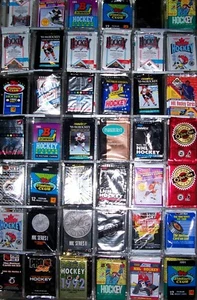 LOTE DE 1000 TARJETAS DE HOCKEY EN PAQUETES SELLADOS DE FÁBRICA DÉCADA DE 1990 (COMO NUEVOS) - Imagen 1 de 2