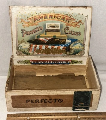 ANTIGUA CAJA DE MADERA DE CIGARRO AMERICANO PERFECTO FUMAR TABACO BANDERA PATRIÓTICA WIS WI Foto 1 de 4