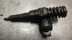 038130073AJ INJECTOR FOR VOLKSWAGEN BORA BERLINA (1J2) 1.9 TDI 1998 835623 - Picture 1 of 3