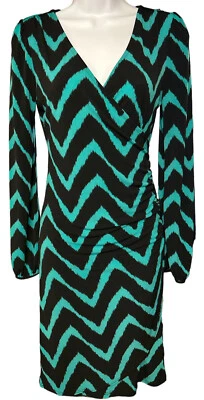 Vestido International Concepts para mujer talla S manga larga verde y negro Foto 1 de 3