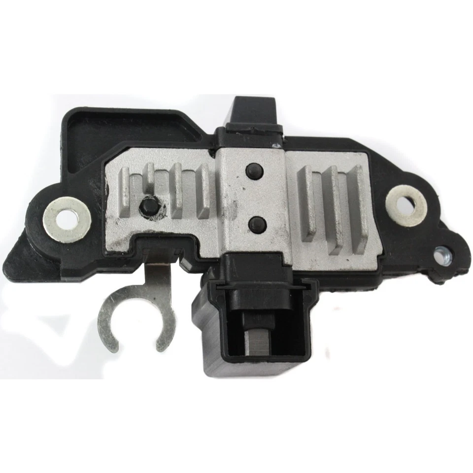 For Mercedes-Benz CLK320/CLK500 Voltage Regulator 2003 04 05 2006 | 038903803EX - Image 1 of 4