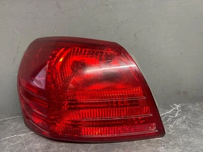 Conjunto de luces traseras Nissan Rogue 2008-2015 excepto Sport lado del conductor izquierdo OEM Foto 1 de 3