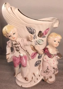 Vase Porcelain Hand Painted Man Lady (7 Inch) Japan Manufactured - Picture 1 of 21