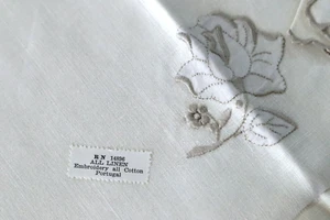 UNBENUTZT 60er Madeira Tischdecke Set bestickt ROSE Elfenbein & Taupe 5tlg Mittagessen - Bild 1 von 6