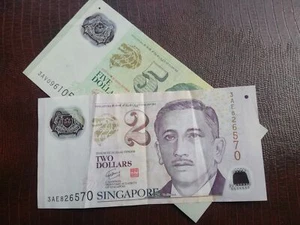 SINGAPORE 2 & 5 Dollars Polymer (2005) - Picture 1 of 3