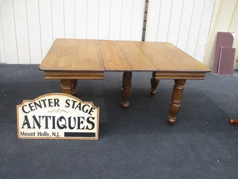 64238  Antique Victorian Oak Dining Table w/ 2 Leafs TOP  42" x 62" with 2 leafs Cover
