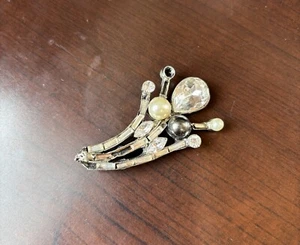 Vintage Brooch Pin With Rhinestone Elegance Cream - Picture 1 of 1