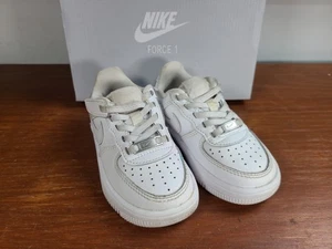 Scarpe Nike Air Force 1 EasyOn bambino 'Triple White' FN0237 111 - taglia 9C - Foto 1 di 11